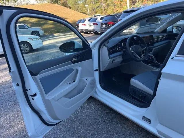 2026 Volkswagen Jetta SE