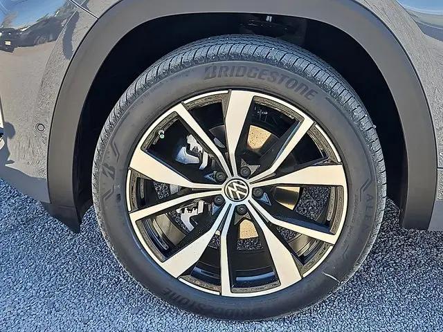 2026 Volkswagen Atlas SEL Premium R-Line