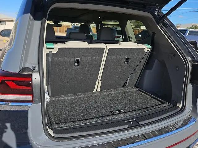 2026 Volkswagen Atlas SEL Premium R-Line