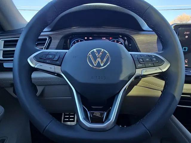 2026 Volkswagen Atlas SEL Premium R-Line