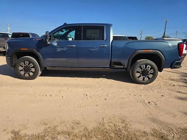 2026 GMC Sierra 2500HD Crew Cab, Standard Bed, Denali, 4WD