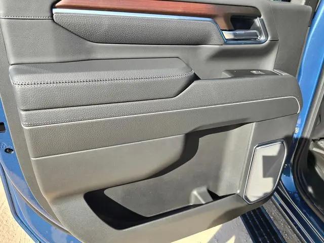 2026 GMC Sierra 2500HD Crew Cab, Standard Bed, Denali, 4WD