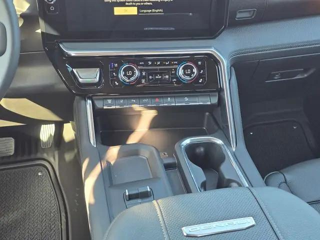 2026 GMC Sierra 2500HD Crew Cab, Standard Bed, Denali, 4WD
