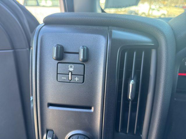 2024 Chevrolet Silverado 6500HD 1WT
