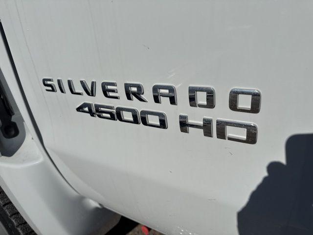 2024 Chevrolet Silverado 6500HD 1WT