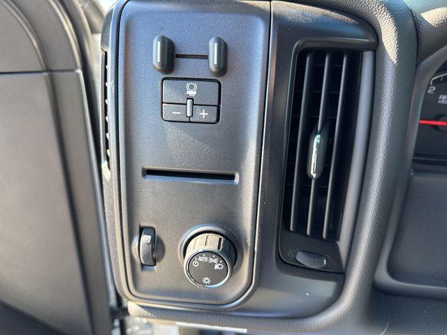 2024 Chevrolet Silverado 6500HD 1WT