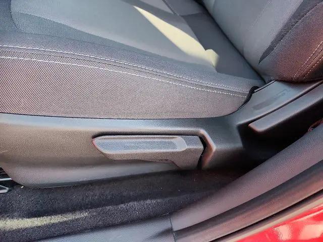 2025 Subaru Crosstrek 2.0i