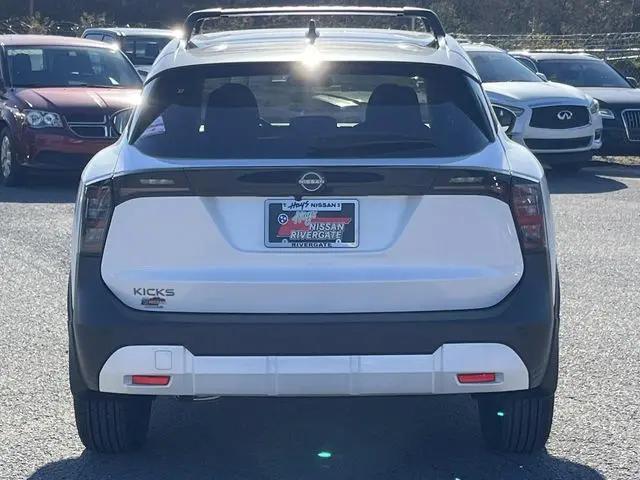 2026 Nissan Kicks SV