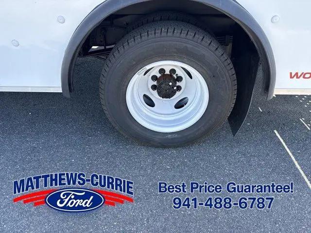 2026 Ford E-350 Cutaway E-Series Cutaway