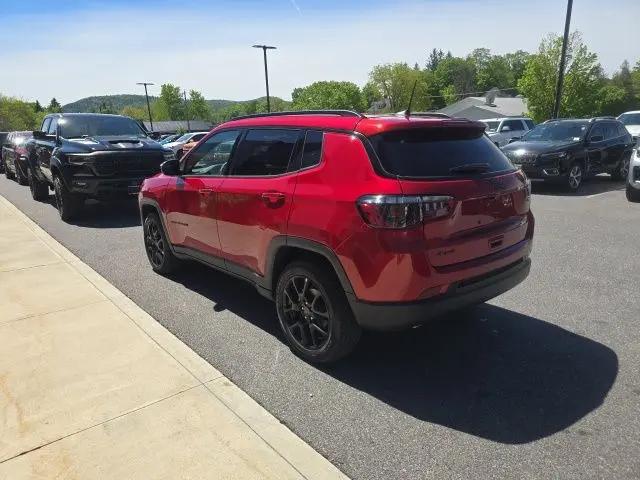 2026 Jeep Compass Latitude Altitude
