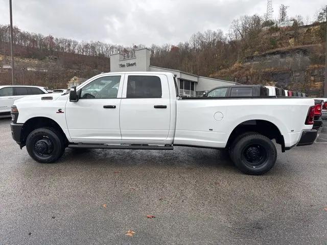 2026 Ram 3500 Tradesman Crew Cab 4x4 8' Box
