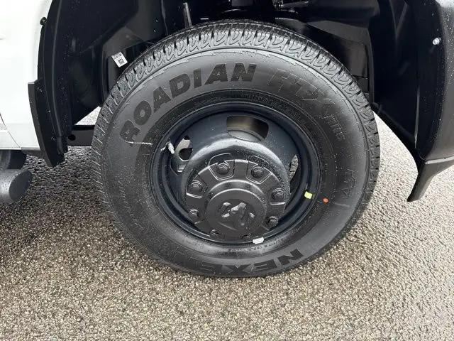 2026 Ram 3500 Tradesman Crew Cab 4x4 8' Box