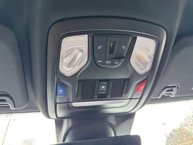 2026 Ram 3500 Tradesman Crew Cab 4x4 8' Box