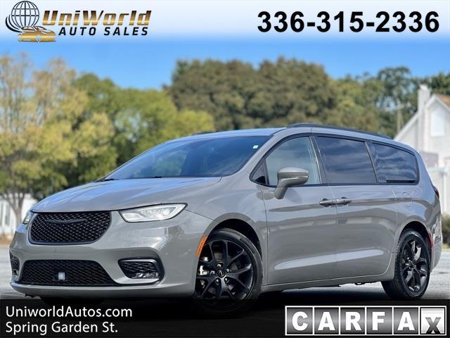 2022 Chrysler Pacifica Touring L for sale in Greensboro, NC