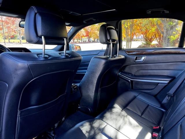 2016 Mercedes-Benz E 350 4dr Sdn E 350 Luxury 4MATIC