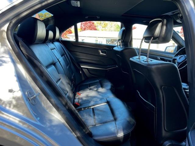 2016 Mercedes-Benz E 350 4dr Sdn E 350 Luxury 4MATIC