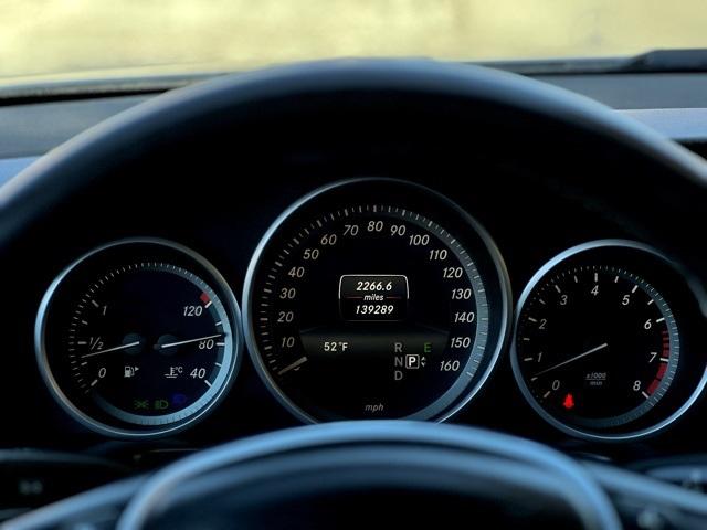 2016 Mercedes-Benz E 350 4dr Sdn E 350 Luxury 4MATIC