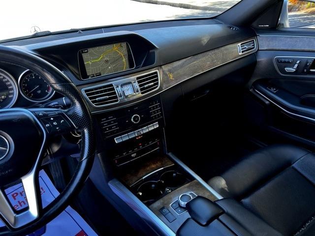 2016 Mercedes-Benz E 350 4dr Sdn E 350 Luxury 4MATIC