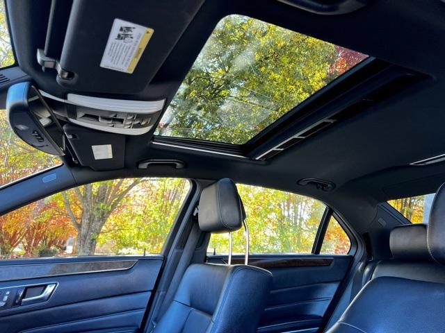 2016 Mercedes-Benz E 350 4dr Sdn E 350 Luxury 4MATIC