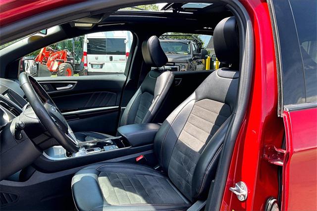 2020 Ford Edge ST Line