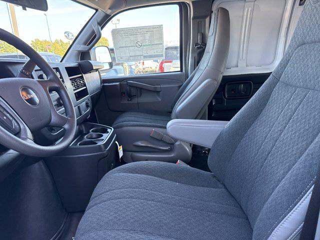 2025 GMC Savana Cargo RWD 2500 Extended Wheelbase Work Van