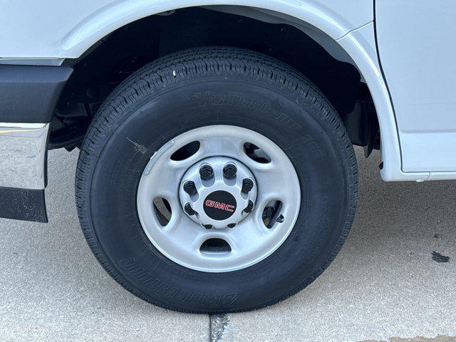 2025 GMC Savana Cargo RWD 2500 Extended Wheelbase Work Van
