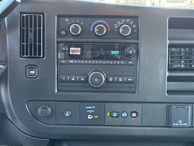 2025 GMC Savana Cargo RWD 2500 Extended Wheelbase Work Van