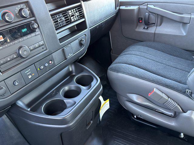 2025 GMC Savana Cargo RWD 2500 Extended Wheelbase Work Van