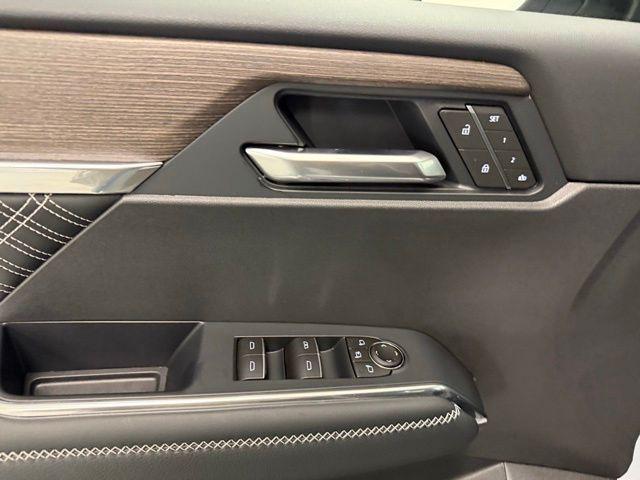 2026 GMC Acadia Denali FWD