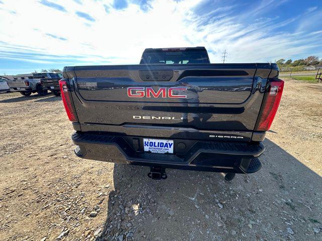 2026 GMC Sierra 2500HD Crew Cab, Standard Bed, Denali, 4WD