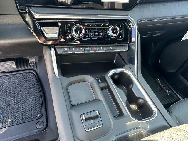 2026 GMC Sierra 2500HD Crew Cab, Standard Bed, Denali, 4WD