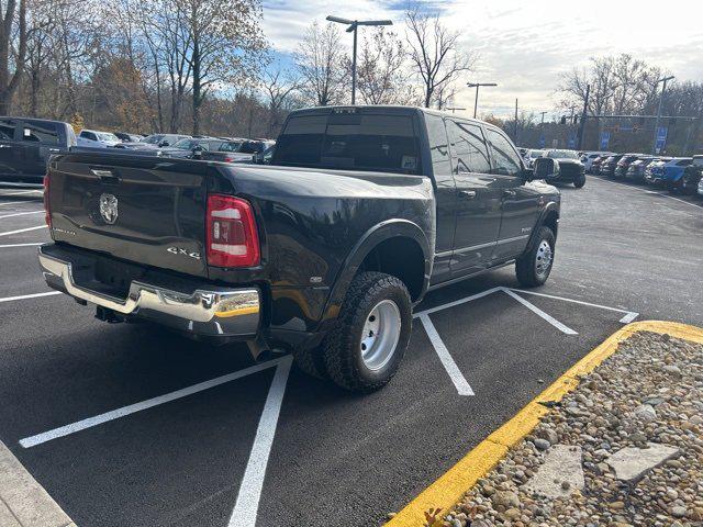 2019 RAM 3500 Limited Mega Cab 4x4 64 Box 2019 RAM 3500 Limited Mega Cab 4x4 64 Box