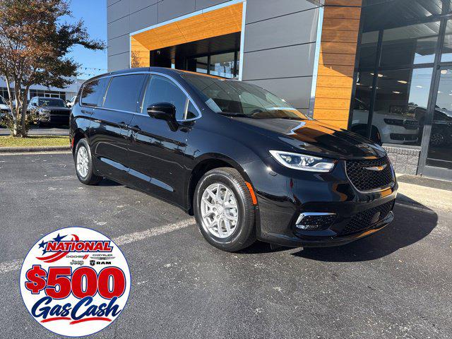 2026 Chrysler Pacifica Select for sale in Jacksonville, NC
