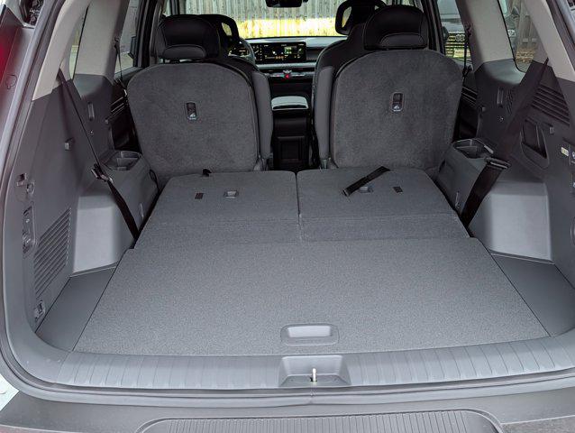 2026 Kia EV9 Light Long Range