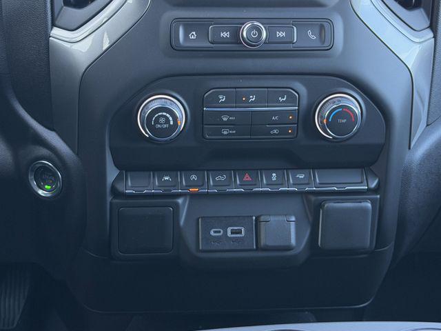 2026 Chevrolet Silverado 1500 2WD Crew Cab Short Bed Custom