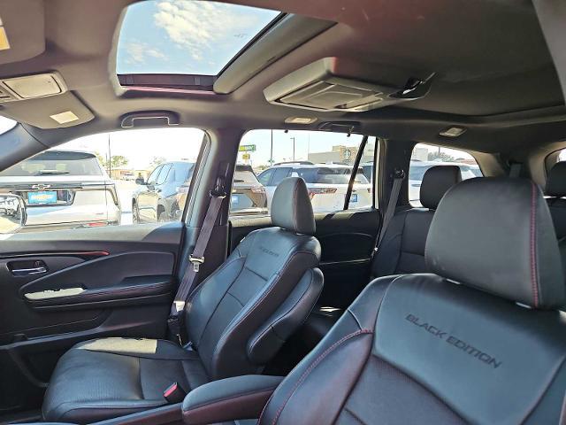 2022 Honda Pilot AWD Black Edition