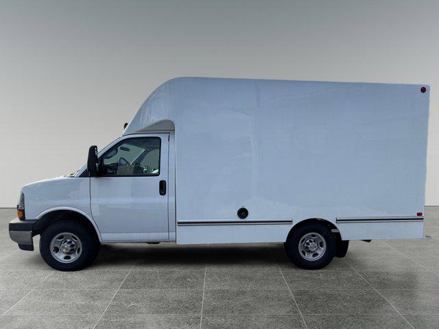 2025 Chevrolet Express Cutaway Work Van