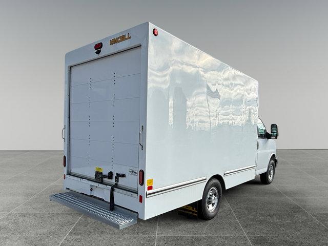 2025 Chevrolet Express Cutaway Work Van