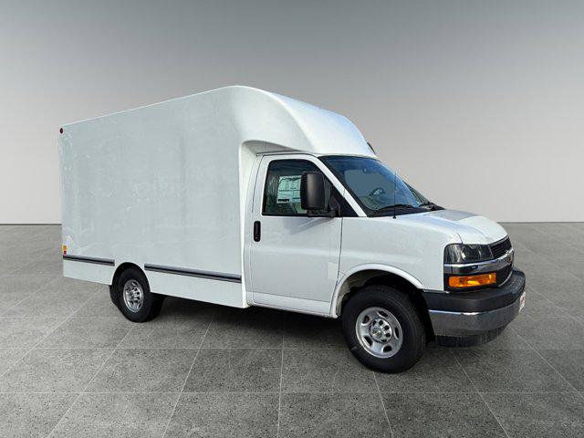 2025 Chevrolet Express Cutaway Work Van