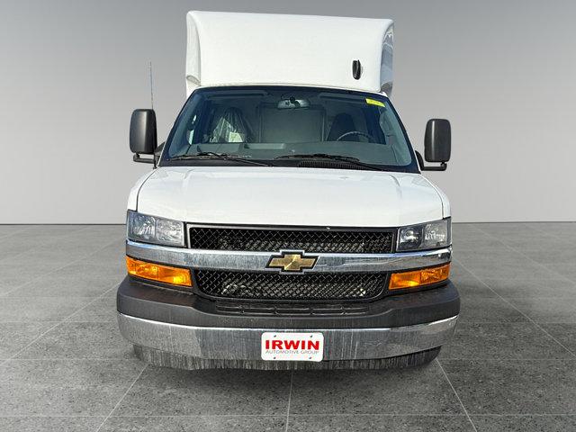 2025 Chevrolet Express Cutaway Work Van