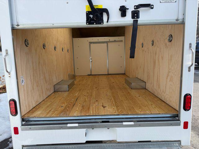 2025 Chevrolet Express Cutaway Work Van