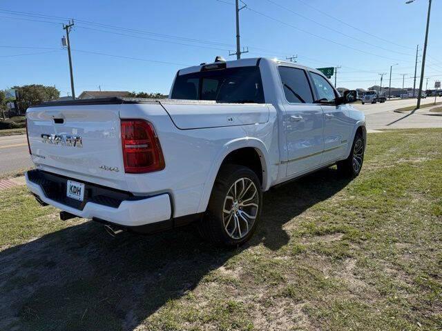 2026 Ram 1500 Tungsten Crew Cab 4x4 5'7" Box