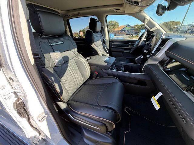 2026 Ram 1500 Tungsten Crew Cab 4x4 5'7" Box