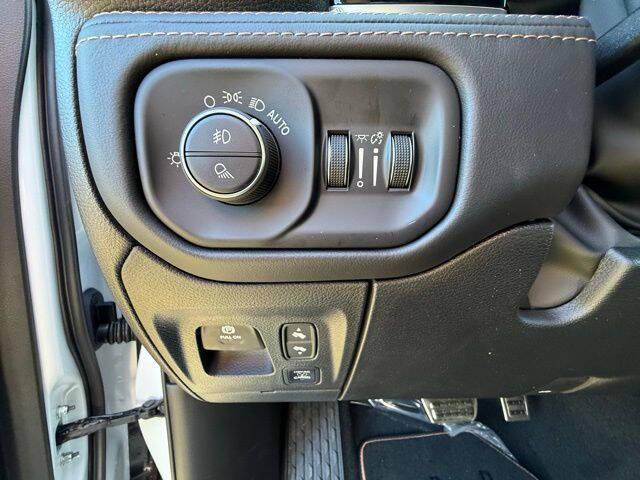 2026 Ram 1500 Tungsten Crew Cab 4x4 5'7" Box