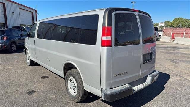 2017 Chevrolet Express LS