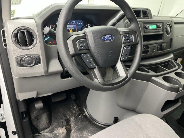 2026 Ford E-350 Cutaway Base