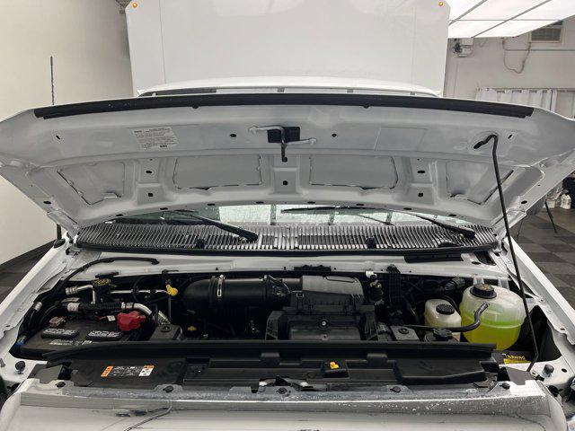 2026 Ford E-350 Cutaway Base