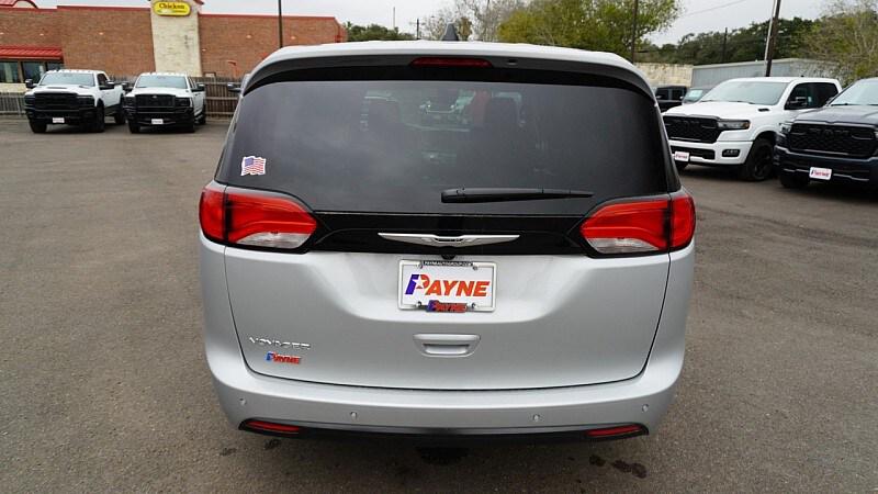 2026 Chrysler Voyager LX