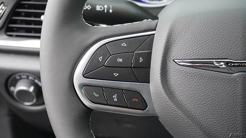 2026 Chrysler Voyager LX