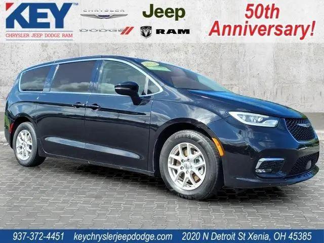 2024 Chrysler Pacifica Touring L for sale in Xenia, OH